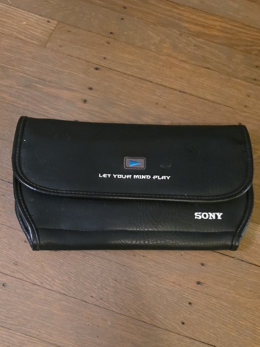 Sony Black Discman "Let Your Mind Play" Travel Case Accessory Pouch- 20 CD's